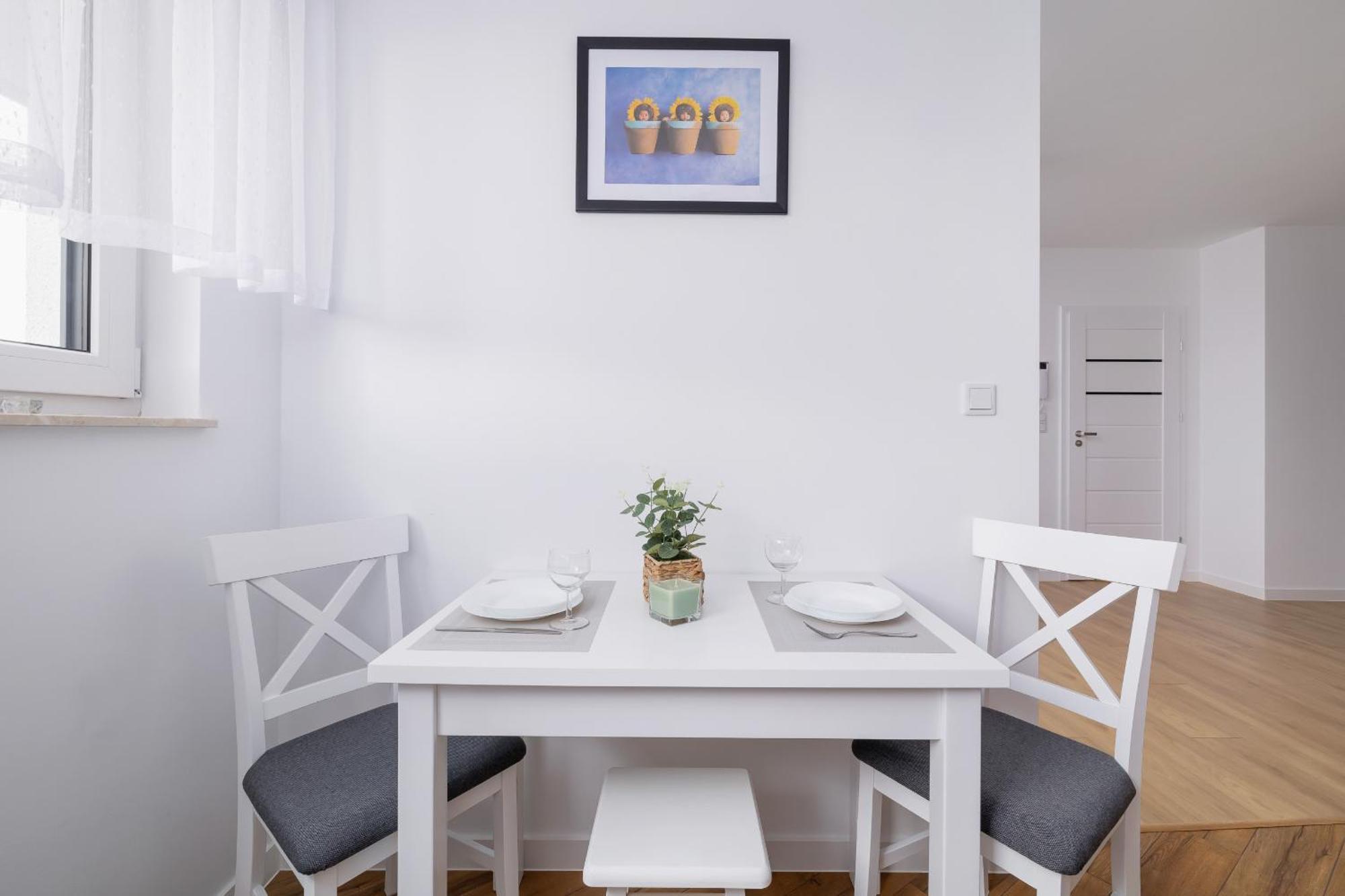 Modern Apartment With Parking Near Tauron Arena By Rent Like Home 克拉科夫 外观 照片
